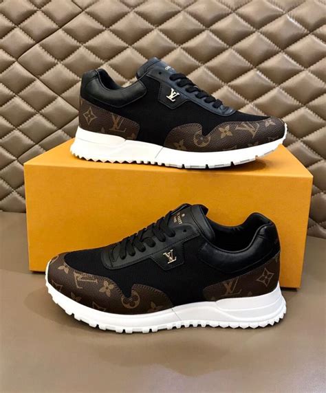 louis vuitton runners zwart graphite cheap|louis vuitton monogram sneakers.